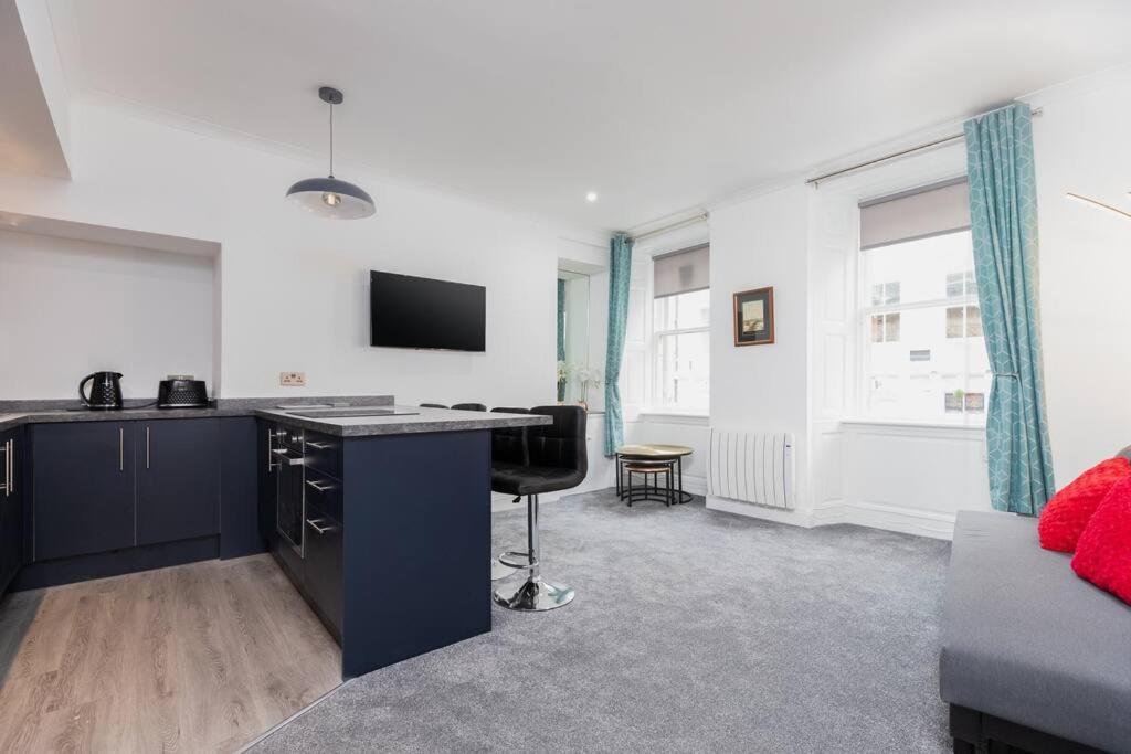 City Centre 2 Bedroom Flat Пърт Екстериор снимка