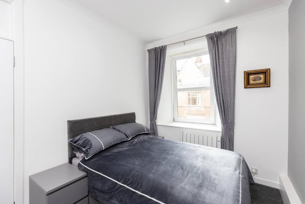 City Centre 2 Bedroom Flat Пърт Екстериор снимка